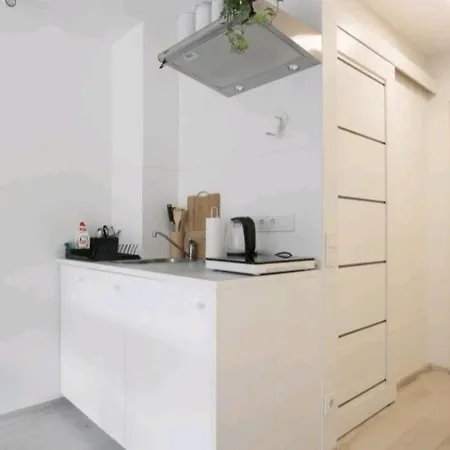 New Shiny Studio In A Quiet Area Of Old Town